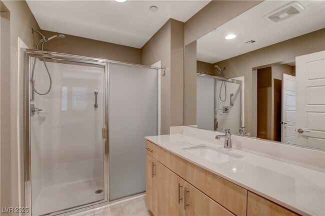 Foto del edificio - 11238 Essence Point Ave