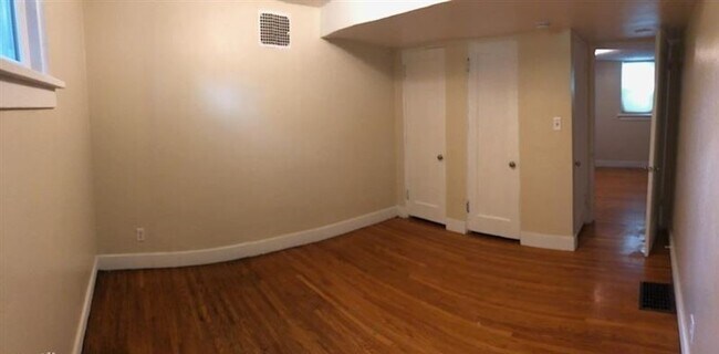 Foto del edificio - 206 East Avenue D