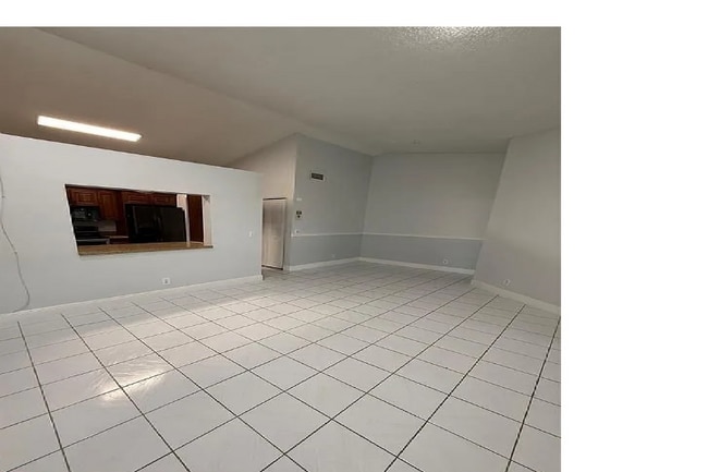 Building Photo - 710 Congressional Way