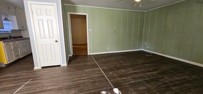 Foto del edificio - 1900 Huff St