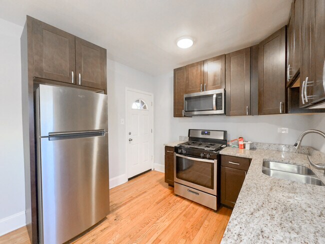 Foto del edificio - 4746 S Woodlawn Ave