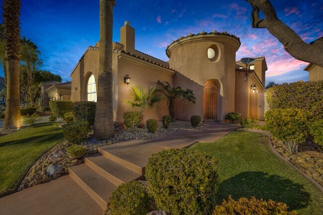 Building Photo - IMMACULATE 2 STORY HOME W/ POOL AND SPA, 4...