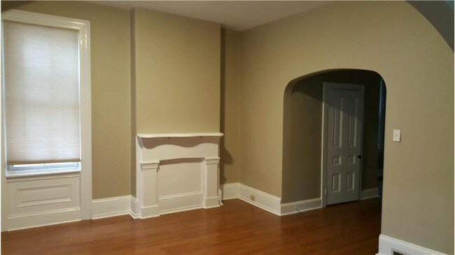 Foto del edificio - 310 N Charlotte St