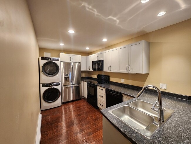 Building Photo - 2399 Caffery Pl