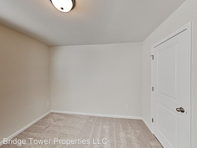 Building Photo - 4 br, 2.5 bath House - 6303 Mosley Glen Drive