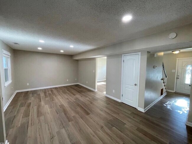 Foto del edificio - 1116 Woodcock Ln