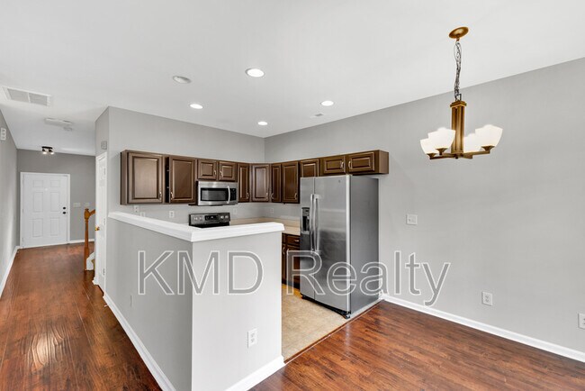 Foto del edificio - 11054 Dixie Hills Dr