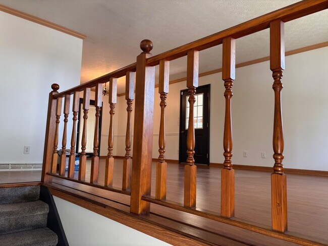 Foto del edificio - Single Family Home located in North Hills....