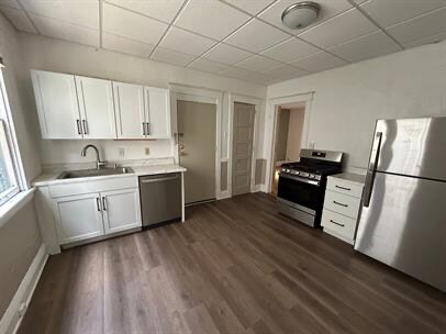 Foto del edificio - 110 S Blair St