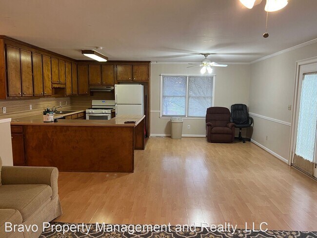 Building Photo - 2 br, 2 bath House - 1530 Lawrenceville-Su...