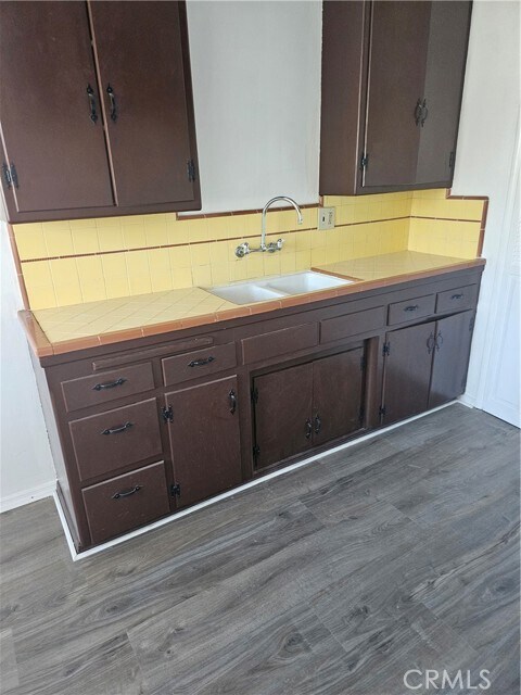 Foto del edificio - 1244-1244 W 87th St