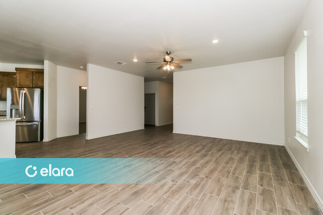 Building Photo - 709 Freedom Cir