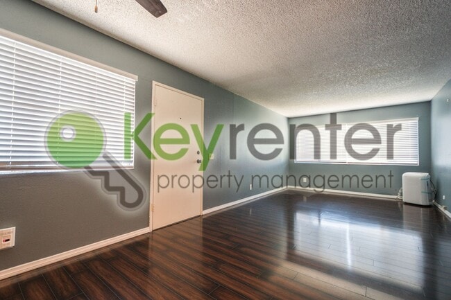 Building Photo - Charming Condo in the heart of Otay West |...