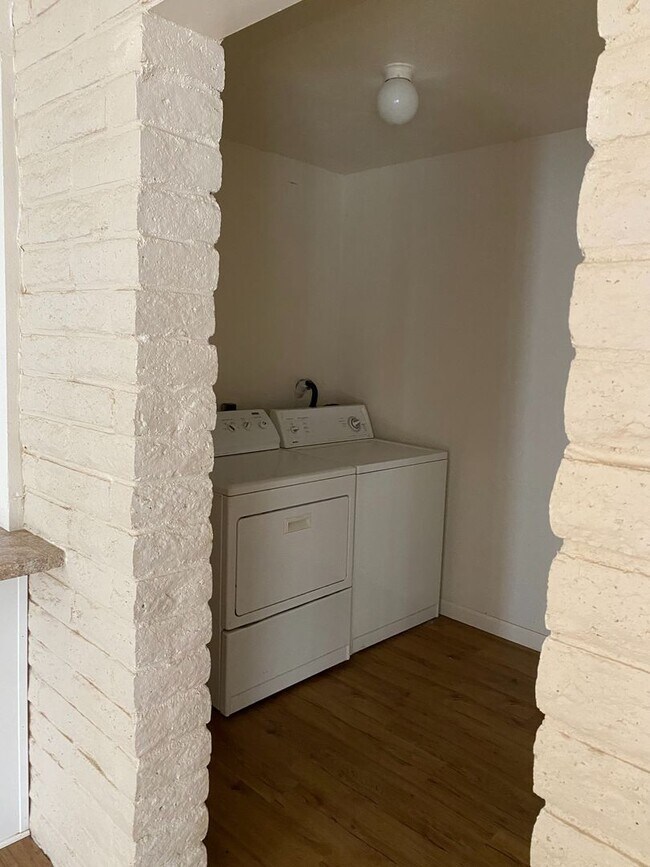 Foto del edificio - 3840 W Mission Ln