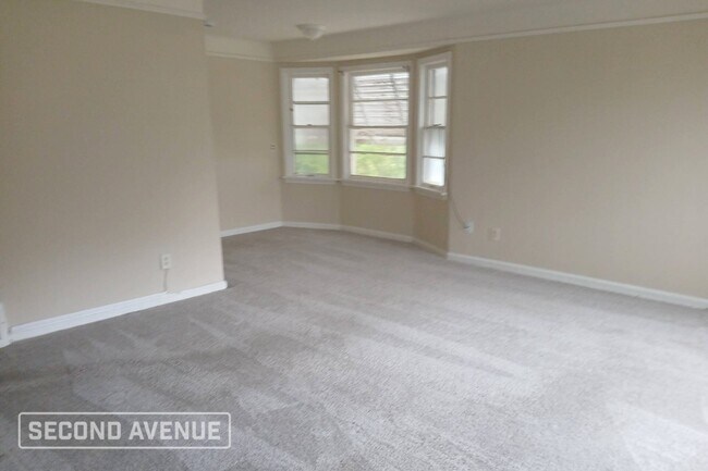 Foto del edificio - 2401 N Taylor Rd