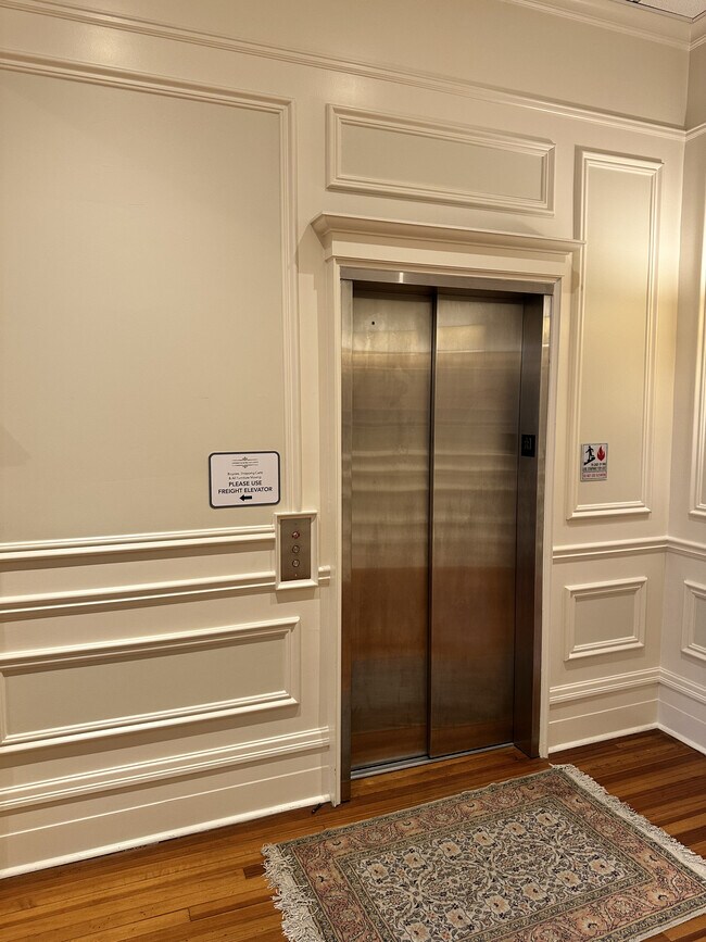 Foto del edificio - 9 W York St