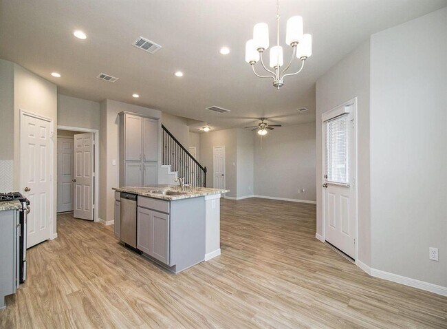 Building Photo - 13205 Leisure Cove Dr