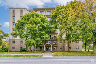 Building Photo - North Park Tower