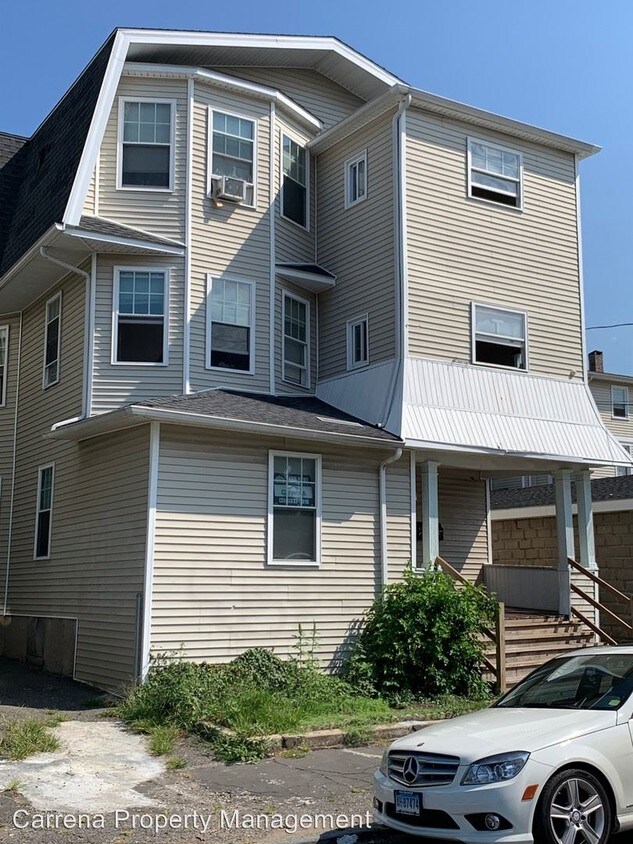 Primary Photo - 227-231 Spring St