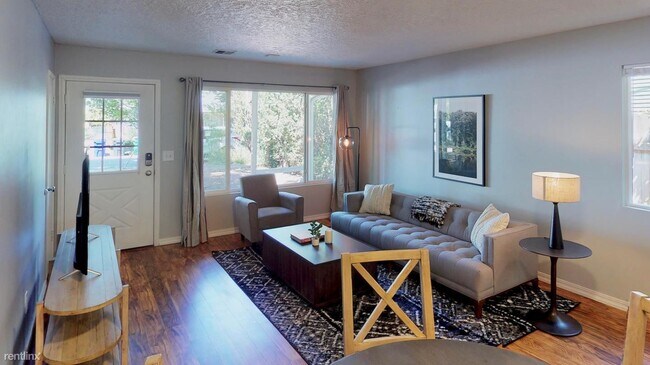 Foto del edificio - 6010 SE Reedway St