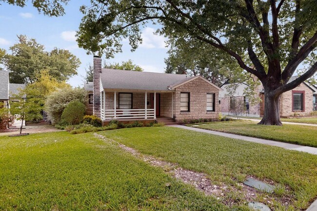 Foto del edificio - Gorgeous 2/2 Bungalow with Private Pool
