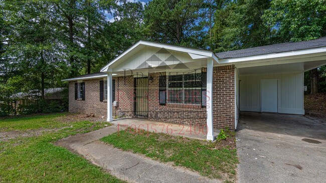 Foto del edificio - 1617 Woodhollow Dr