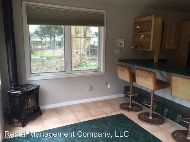 Foto del edificio - 3 br, 1 bath House - 15431 Smokey Point Blvd