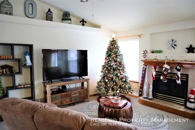 Building Photo - 5787 Aspen View Pl