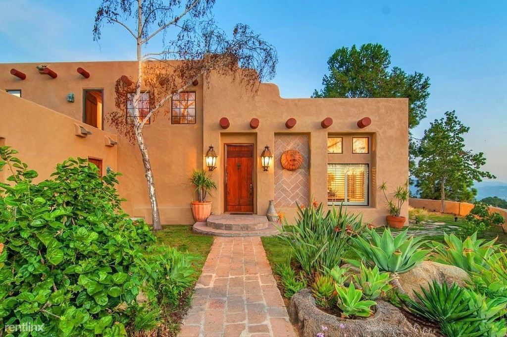 Primary Photo - 4 br, 3 bath House - 2710 Summit Dr Gated ...
