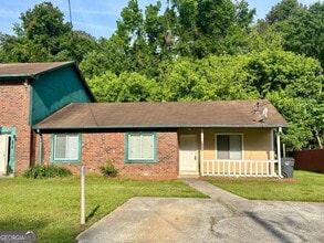 Building Photo - 880 Stillwater Ln