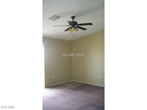 Building Photo - 2050 N Los Feliz St