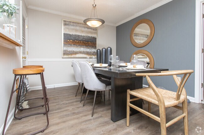 2 habitaciones, 2 baños - 1051 pies cuadrados - Elme Conyers