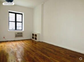 Building Photo - 416 E 81st St