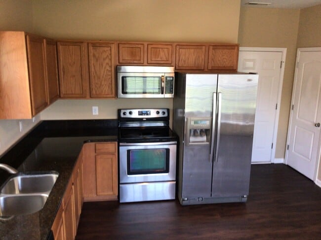 Building Photo - 922 Wolfpack Way