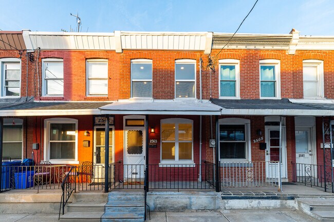 Foto del edificio - 2563 E Elkhart St