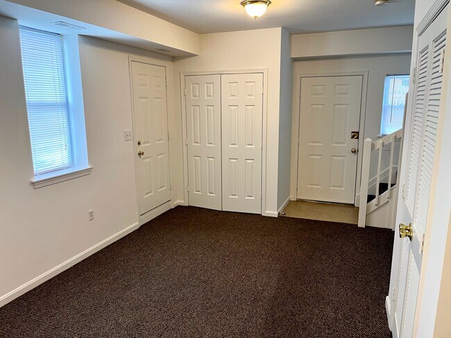 Foto del edificio - 1104 W 38th St