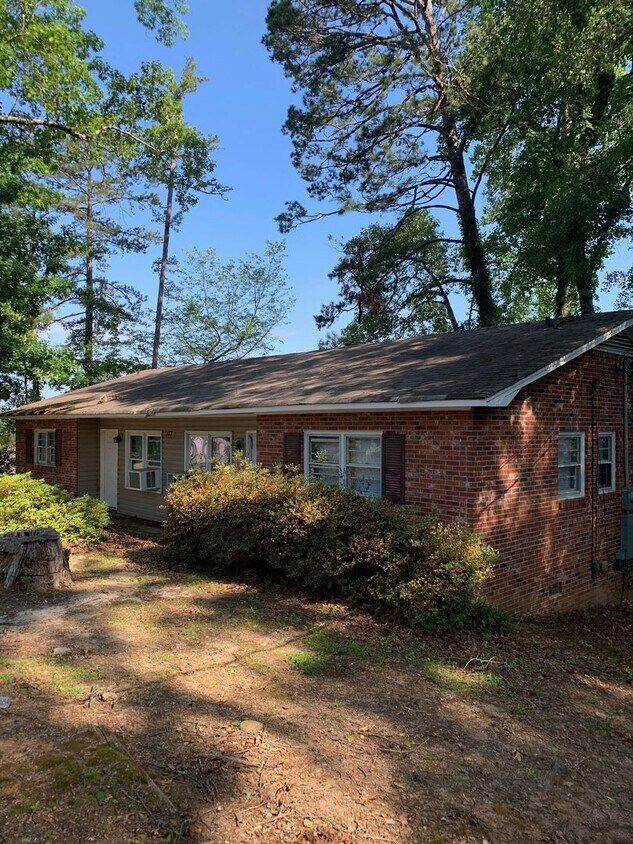 Primary Photo - 127 Cochran Rd