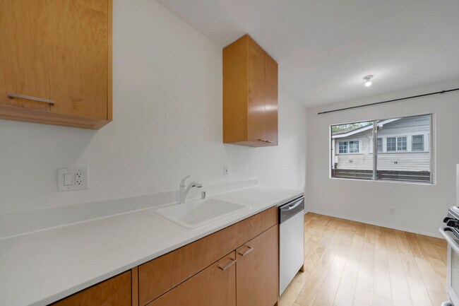 Foto del edificio - 1633 Morton Ave