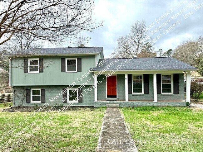 Building Photo - Stunning 4BR/3BA Home in Charlotte!
