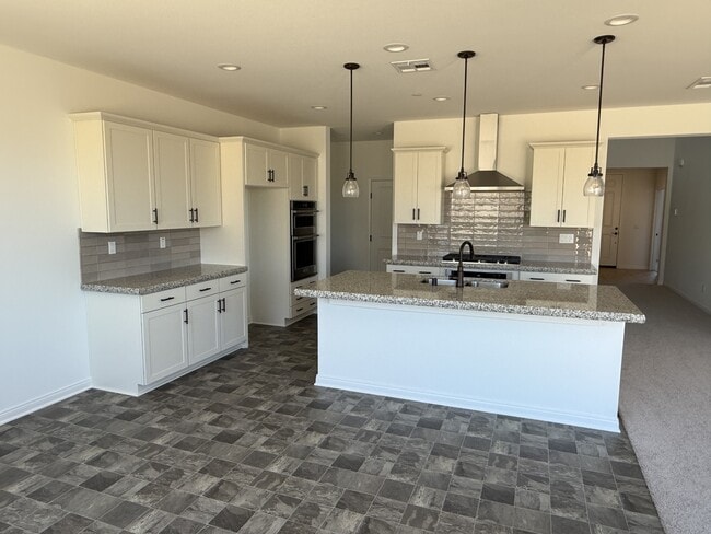 Building Photo - 4470 Hickory Ct