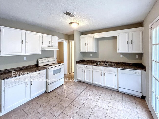 Building Photo - 7116 6th Ct S
