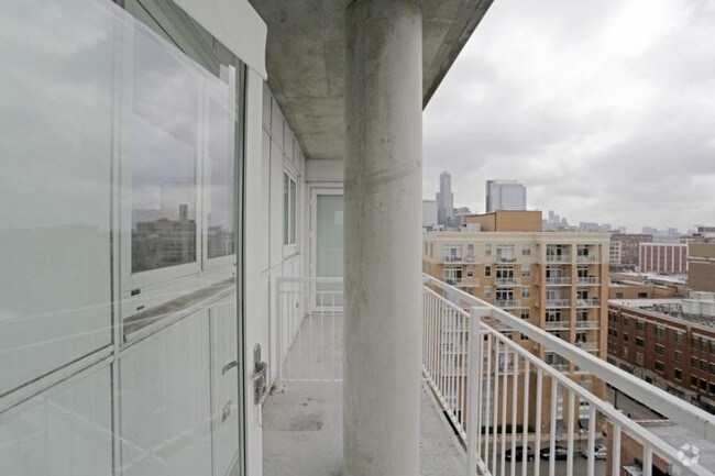 Building Photo - 33 S Morgan St