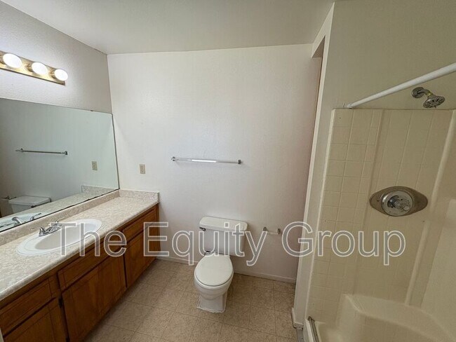 Foto del edificio - 2408 W Packwood Dr