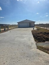 Building Photo - 952 Rd 5858