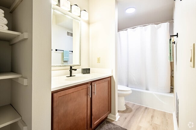 1HAB, 1BA - 692 ft² - Luna Residences