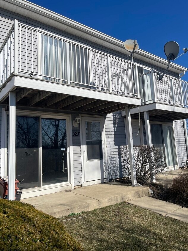 Foto principal - 527 Meadow Green Ln