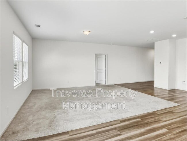 Building Photo - 1713 Escondido Dr