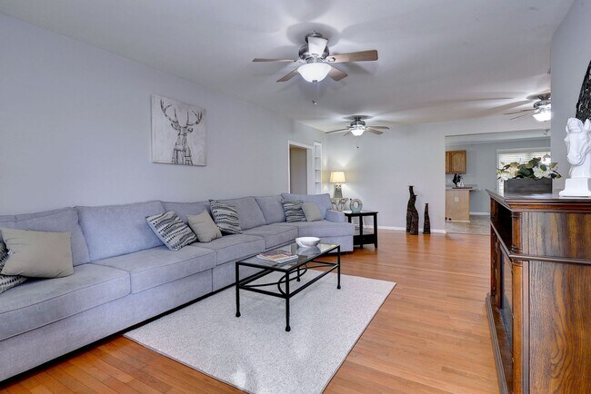 Foto del edificio - 126 Skimino Road, Williamsburg, VA 23188