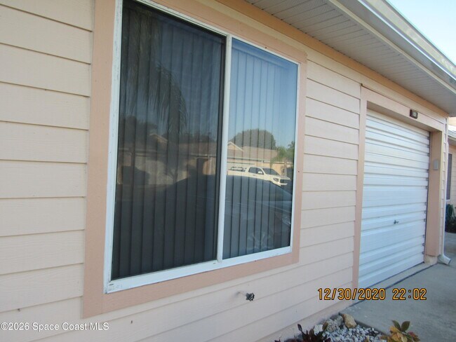 Foto del edificio - 151 Plover Ln