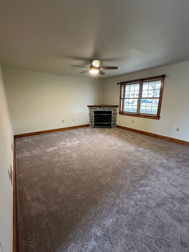 Foto del edificio - 3 Bedroom Townhouse Leola